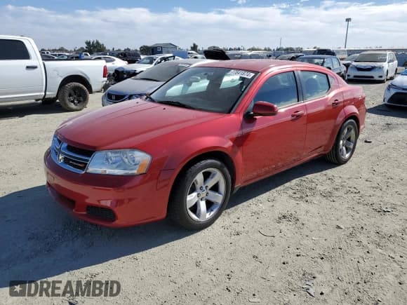 ✅ 2011 Dodge Avenger Mainstreet • VIN: 1B3BD1FBXBN584927 • Лот: 77841874. Опубликован ранее на Copart с пробегом 83 431 миль. Бесплатный доступ к архиву аукционных продаж из США и подробный отчёт об истории автомобиля на DreamBid. Изображение 1.