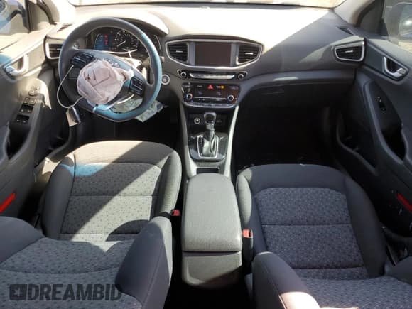 ✅ 2019 Hyundai Ioniq Blue • VIN: KMHC65LC7KU124465 • Lot: 45799075. Wystawiony na Copart z przebiegiem 79 746 mil. Bezpłatny archiwum sprzedaży aukcyjnych z USA i szczegółowy raport historii pojazdu na DreamBid. Zdjęcie 8.