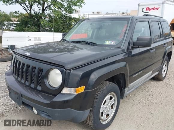 ✅ 2011 Jeep Patriot Sport • VIN: 1J4NF1GBXBD107533 • Лот: 43239386. Опубликован ранее на IAAI с пробегом 98 000 миль. Бесплатный доступ к архиву аукционных продаж из США и подробный отчёт об истории автомобиля на DreamBid. Изображение 2.