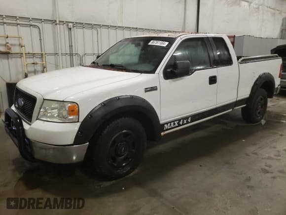 ✅ 2005 Ford F-150 XLT • VIN: 1FTPX14545FB48193 • Lot: 86781104. Listed on Copart with 200,299 mi. Free auction sales archive from the USA and detailed vehicle history report at DreamBid. Image 1.