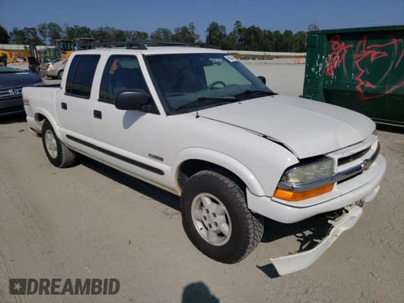 ✅ 2003 Chevrolet S-10 LS • VIN: 1GCDT13X53K106637 • Лот: 68842524. Опубликован ранее на Copart с пробегом 182 096 миль. Бесплатный доступ к архиву аукционных продаж из США и подробный отчёт об истории автомобиля на DreamBid. Изображение 4.