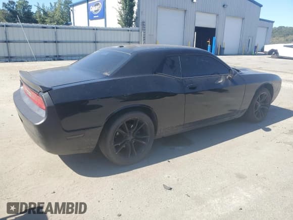 ✅ 2012 Dodge Challenger SXT Plus • VIN: 2C3CDYAG5CH170371 • Lot: 87419365. Wystawiony na Copart z przebiegiem 112 622 mil. Bezpłatny archiwum sprzedaży aukcyjnych z USA i szczegółowy raport historii pojazdu na DreamBid. Zdjęcie 3.