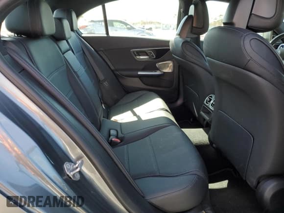 ✅ 2022 Mercedes-Benz C 300 • VIN: W1KAF4HB2NR016466 • Лот: 48747534. Опубликован ранее на Copart с пробегом 17 748 миль. Бесплатный доступ к архиву аукционных продаж из США и подробный отчёт об истории автомобиля на DreamBid. Изображение 10.