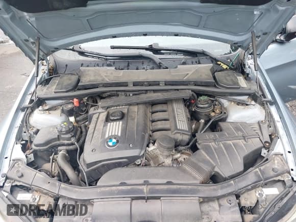 ✅ 2009 BMW 3 Series 328i xDrive • VIN: WBAPK53539A644965 • Лот: 42904556. Опубликован ранее на IAAI с пробегом 128 032 миль. Бесплатный доступ к архиву аукционных продаж из США и подробный отчёт об истории автомобиля на DreamBid. Изображение 10.