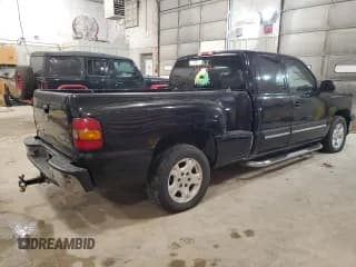 ✅ 2003 Chevrolet Silverado 1500 LS • VIN: 1GCEC19T63Z332945 • Лот: 82131544. Опубликован ранее на Copart с пробегом Не указан. Бесплатный доступ к архиву аукционных продаж из США и подробный отчёт об истории автомобиля на DreamBid. Изображение 3.