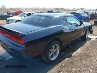 ✅ 2010 Dodge Challenger SE • VIN: 2B3CJ4DV8AH160651 • Lot: 41776925. Wystawiony na IAAI z przebiegiem 177 120 mil. Bezpłatny archiwum sprzedaży aukcyjnych z USA i szczegółowy raport historii pojazdu na DreamBid. Zdjęcie 4.
