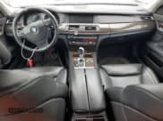 ✅ 2011 BMW 7 Series 750Li • VIN: WBAKB8C50BC852114 • Лот: 70204875. Опубликован ранее на Copart с пробегом 91 732 миль. Бесплатный доступ к архиву аукционных продаж из США и подробный отчёт об истории автомобиля на DreamBid. Изображение 8.