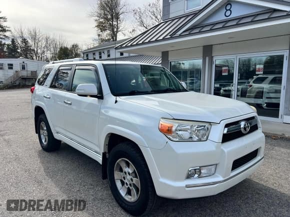 ✅ 2013 Toyota 4Runner SR5 • VIN: JTEBU5JR3D5130804 • Lot: 92353055. Wystawiony na Copart z przebiegiem 238 501 mil. Bezpłatny archiwum sprzedaży aukcyjnych z USA i szczegółowy raport historii pojazdu na DreamBid. Zdjęcie 1.
