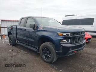 ✅ 2020 Chevrolet Silverado 1500 Custom Trail Boss • VIN: 1GCRYCEF9LZ181789 • Lot: 43599600. Wystawiony na IAAI z przebiegiem 78 916 mil. Bezpłatny archiwum sprzedaży aukcyjnych z USA i szczegółowy raport historii pojazdu na DreamBid. Zdjęcie 1.