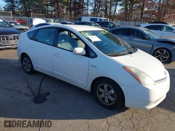 ✅ 2008 Toyota Prius • VIN: JTDKB20U883415076 • Lot: 43863544. Listed on IAAI with 252,752 mi. Free auction sales archive from the USA and detailed vehicle history report at DreamBid. Image 1.