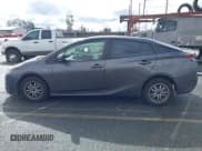 ✅ 2018 Toyota Prius Two • VIN: JTDKBRFU3J3596304 • Lot: 41522049. Wystawiony na IAAI z przebiegiem 222 636 mil. Bezpłatny archiwum sprzedaży aukcyjnych z USA i szczegółowy raport historii pojazdu na DreamBid. Zdjęcie 15.