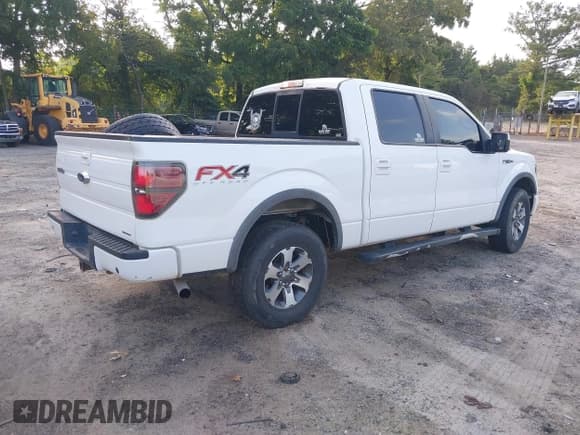 ✅ 2014 Ford F-150 XL • VIN: 1FTFW1EF0EFB81231 • Лот: 42705735. Опубликован ранее на IAAI с пробегом 311 130 миль. Бесплатный доступ к архиву аукционных продаж из США и подробный отчёт об истории автомобиля на DreamBid. Изображение 4.