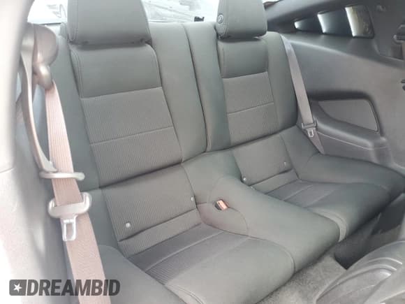 ✅ 2014 Ford Mustang GT • VIN: 1ZVBP8CF1E5293871 • Lot: 71982105. Wystawiony na Copart z przebiegiem 137 322 mil. Bezpłatny archiwum sprzedaży aukcyjnych z USA i szczegółowy raport historii pojazdu na DreamBid. Zdjęcie 10.