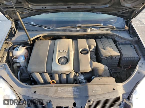 ✅ 2009 Volkswagen Rabbit S • VIN: WVWDB71K89W103455 • Лот: 85378284. Опубликован ранее на Copart с пробегом 153 033 миль. Бесплатный доступ к архиву аукционных продаж из США и подробный отчёт об истории автомобиля на DreamBid. Изображение 11.