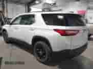 2019 Chevrolet Traverse LT Cloth z VIN 1GNEVGKW1KJ298306, wystawiony jako IAAI lot #43302460 z przebiegiem 76 785 mil mil oraz . Historia ofert i sprzedaży dostępna na DreamBid. Obrazek 3.