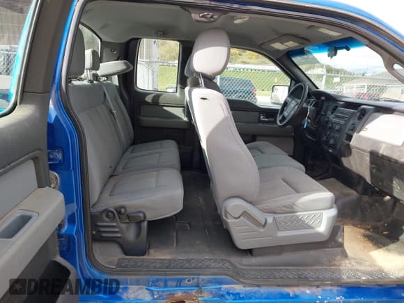 ✅ 2013 Ford F-150 XLT • VIN: 1FTFX1EF2DFD70202 • Лот: 43407018. Опубликован ранее на IAAI с пробегом 212 423 миль. Бесплатный доступ к архиву аукционных продаж из США и подробный отчёт об истории автомобиля на DreamBid. Изображение 8.