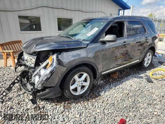 ✅ 2018 Ford Explorer XLT • VIN: 1FM5K7D89JGA64891 • Lot: 85197015. Wystawiony na Copart z przebiegiem 119 797 mil. Bezpłatny archiwum sprzedaży aukcyjnych z USA i szczegółowy raport historii pojazdu na DreamBid. Zdjęcie 1.