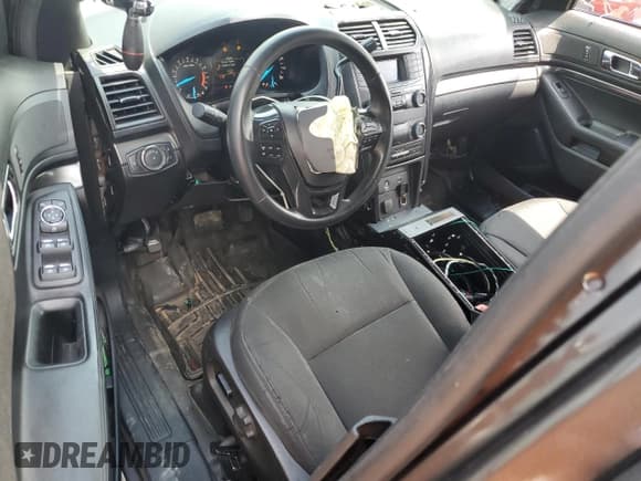 ✅ 2019 Ford Police Interceptor Utility • VIN: 1FM5K8AT7KGB14199 • Lot: 55507695. Listed on Copart with 103,349 mi. Free auction sales archive from the USA and detailed vehicle history report at DreamBid. Image 8.