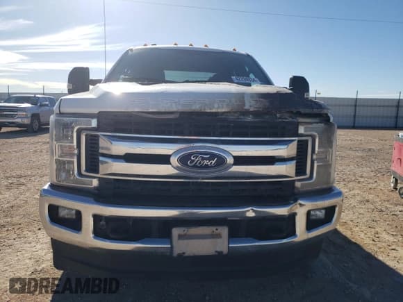 ✅ 2019 Ford F-350 XL • VIN: 1FT8W3BT4KEF33534 • Лот: 42294934. Опубликован ранее на Copart с пробегом Не указан. Бесплатный доступ к архиву аукционных продаж из США и подробный отчёт об истории автомобиля на DreamBid. Изображение 5.