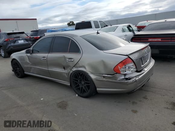 ✅ 2005 Mercedes-Benz E 55 AMG • VIN: WDBUF76J15A768563 • Lot: 46345505. Listed on Copart with 108,947 mi. Free auction sales archive from the USA and detailed vehicle history report at DreamBid. Image 3.