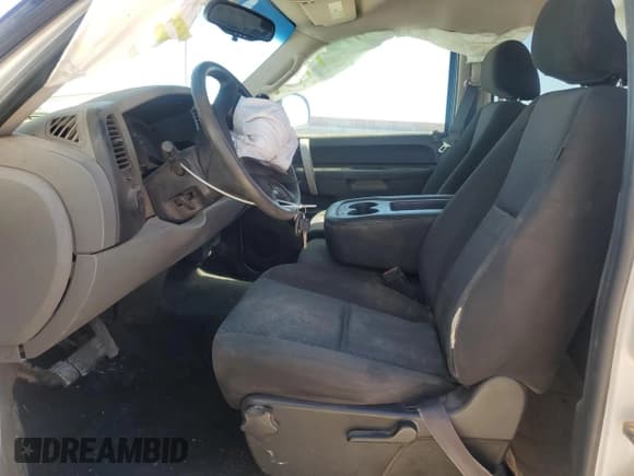 ✅ 2011 Chevrolet Silverado 1500 LS • VIN: 3GCPCREA3BG114715 • Lot: 72989904. Listed on Copart with 201,439 mi. Free auction sales archive from the USA and detailed vehicle history report at DreamBid. Image 7.