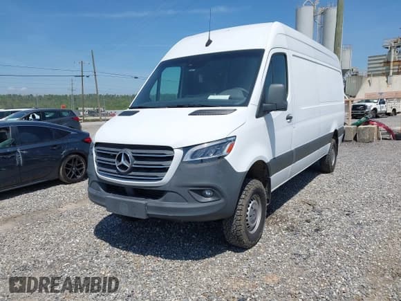 ✅ 2019 Mercedes-Benz Sprinter • VIN: WD4FF1CD0KP185437 • Lot: 42113769. Wystawiony na IAAI z przebiegiem 130 026 mil. Bezpłatny archiwum sprzedaży aukcyjnych z USA i szczegółowy raport historii pojazdu na DreamBid. Zdjęcie 17.