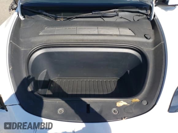 ✅ 2021 Tesla Model Y Performance • VIN: 5YJYGDEFXMF276468 • Lot: 84986065. Wystawiony na Copart z przebiegiem 54 295 mil. Bezpłatny archiwum sprzedaży aukcyjnych z USA i szczegółowy raport historii pojazdu na DreamBid. Zdjęcie 11.