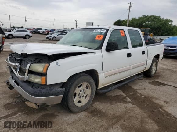 ✅ 2005 Chevrolet Silverado 1500 LS • VIN: 2GCEC13T451226823 • Лот: 65417044. Опубликован ранее на Copart с пробегом 267 582 миль. Бесплатный доступ к архиву аукционных продаж из США и подробный отчёт об истории автомобиля на DreamBid. Изображение 1.