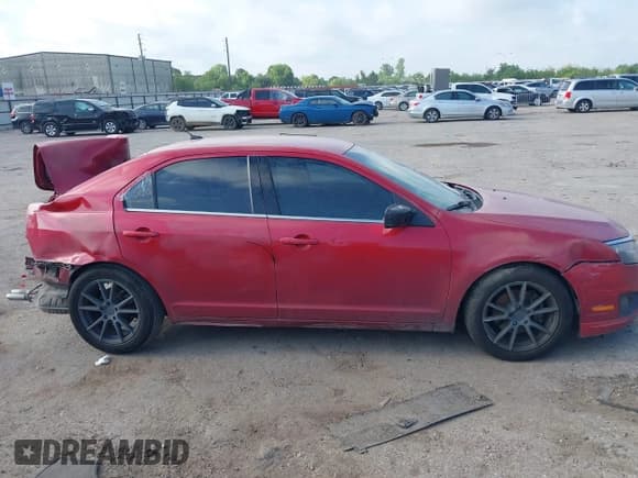 ✅ 2010 Ford Fusion SE • VIN: 3FAHP0HA5AR372985 • Lot: 42259289. Listed on IAAI with 175,809 mi. Free auction sales archive from the USA and detailed vehicle history report at DreamBid. Image 13.