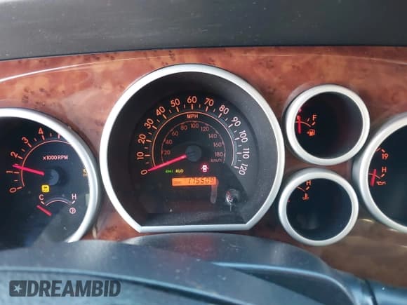 ✅ 2012 Toyota Sequoia SR5 • VIN: 5TDBY5G11CS071643 • Лот: 41548352. Опубликован ранее на IAAI с пробегом 175 509 миль. Бесплатный доступ к архиву аукционных продаж из США и подробный отчёт об истории автомобиля на DreamBid. Изображение 15.