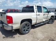 ✅ 2012 Chevrolet Silverado 1500 LTZ • VIN: 3GCPCTE0XCG307790 • Lot: 42459487. Wystawiony na IAAI z przebiegiem 199 708 mil. Bezpłatny archiwum sprzedaży aukcyjnych z USA i szczegółowy raport historii pojazdu na DreamBid. Zdjęcie 4.