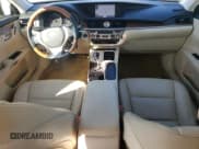 ✅ 2013 Lexus ES 300h • VIN: JTHBW1GG6D2008841 • Lot: 65983345. Wystawiony na Copart z przebiegiem 152 167 mil. Bezpłatny archiwum sprzedaży aukcyjnych z USA i szczegółowy raport historii pojazdu na DreamBid. Zdjęcie 8.