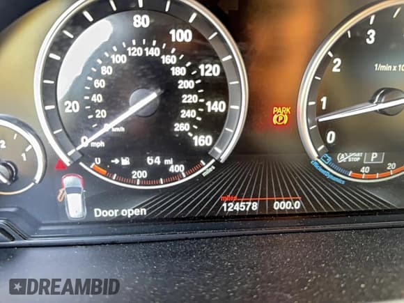 ✅ 2017 BMW X5 sDrive35i • VIN: 5UXKR2C37H0W43889 • Лот: 95547435. Опубликован ранее на Copart с пробегом 124 578 миль. Бесплатный доступ к архиву аукционных продаж из США и подробный отчёт об истории автомобиля на DreamBid. Изображение 8.