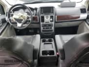 ✅ 2010 Chrysler Town & Country Touring Plus • VIN: 2A4RR8D15AR393736 • Lot: 81269565. Wystawiony na Copart z przebiegiem 177 857 mil. Bezpłatny archiwum sprzedaży aukcyjnych z USA i szczegółowy raport historii pojazdu na DreamBid. Zdjęcie 8.