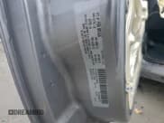 ✅ 2018 FIAT 500e • VIN: 3C3CFFGE3JT369329 • Lot: 94040425. Wystawiony na Copart z przebiegiem 53 262 mil. Bezpłatny archiwum sprzedaży aukcyjnych z USA i szczegółowy raport historii pojazdu na DreamBid. Zdjęcie 13.