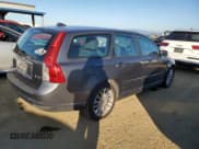 ✅ 2009 Volvo V50 2.4L • VIN: YV1MW390892462869 • Lot: 89223285. Listed on Copart with 97,863 mi. Free auction sales archive from the USA and detailed vehicle history report at DreamBid. Image 3.