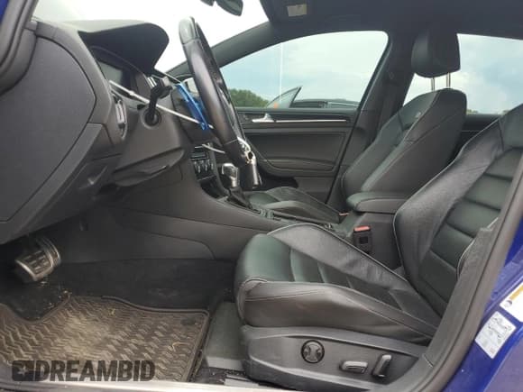 ✅ 2018 Volkswagen Golf R • VIN: WVWVF7AU0JW213172 • Lot: 68954795. Listed on Copart with 112,954 mi. Free auction sales archive from the USA and detailed vehicle history report at DreamBid. Image 7.