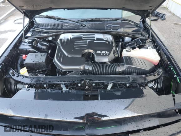 ✅ 2022 Dodge Challenger SXT • VIN: 2C3CDZAG2NH181580 • Lot: 80930863. Wystawiony na Copart z przebiegiem 29 646 mil. Bezpłatny archiwum sprzedaży aukcyjnych z USA i szczegółowy raport historii pojazdu na DreamBid. Zdjęcie 11.