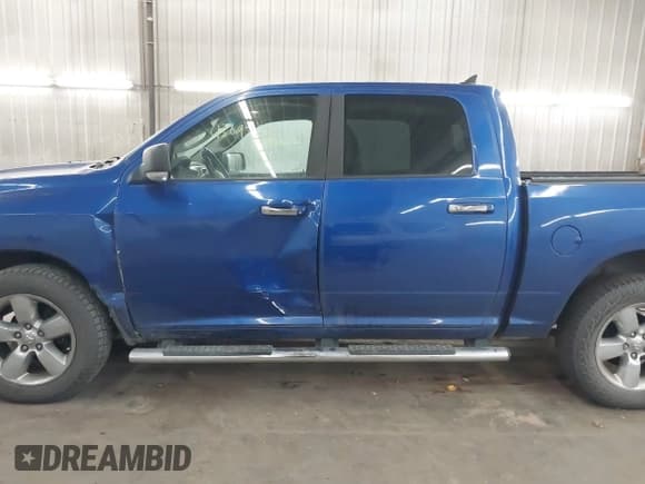 ✅ 2015 Ram 1500 Big Horn • VIN: 1C6RR7LT8FS765621 • Lot: 43697603. Listed on IAAI with 250,260 mi. Free auction sales archive from the USA and detailed vehicle history report at DreamBid. Image 15.