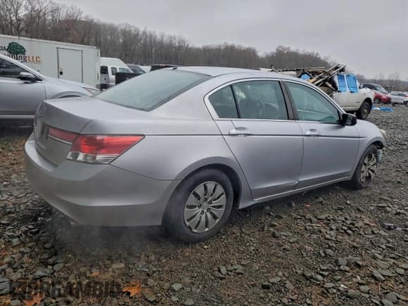 ✅ 2011 Honda Accord LX • VIN: 1HGCP2F30BA028580 • Lot: 94589655. Listed on Copart with 225,634 mi. Free auction sales archive from the USA and detailed vehicle history report at DreamBid. Image 3.