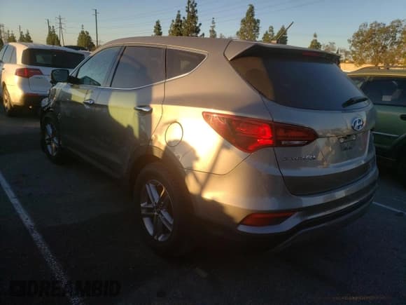 ✅ 2018 Hyundai Santa Fe 2.4L • VIN: 5XYZT3LB0JG541252 • Лот: 71898762. Опубликован ранее на Copart с пробегом 104 475 миль. Бесплатный доступ к архиву аукционных продаж из США и подробный отчёт об истории автомобиля на DreamBid. Изображение 2.