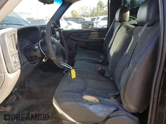 ✅ 2003 Chevrolet Silverado 1500 LS • VIN: 2GCEC19X831290094 • Лот: 91651815. Опубликован ранее на Copart с пробегом 250 776 миль. Бесплатный доступ к архиву аукционных продаж из США и подробный отчёт об истории автомобиля на DreamBid. Изображение 7.