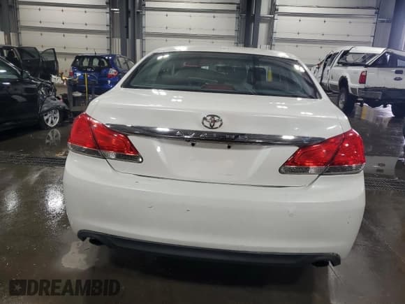 ✅ 2012 Toyota Avalon • VIN: 4T1BK3DB7CU453234 • Lot: 89435205. Listed on Copart with 113,742 mi. Free auction sales archive from the USA and detailed vehicle history report at DreamBid. Image 6.