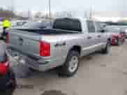 2007 Dodge Dakota SLT with VIN 1D7HW48K77S129162, listed as a IAAI auction lot 41842077 with 186,172 mi miles and . Bid and sale history available at DreamBid. Image 4.