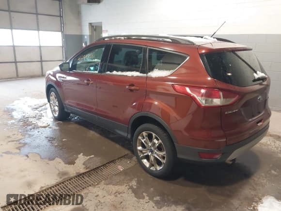 ✅ 2016 Ford Escape SE • VIN: 1FMCU9GX8GUC54272 • Лот: 43843481. Опубликован ранее на IAAI с пробегом 108 240 миль. Бесплатный доступ к архиву аукционных продаж из США и подробный отчёт об истории автомобиля на DreamBid. Изображение 3.