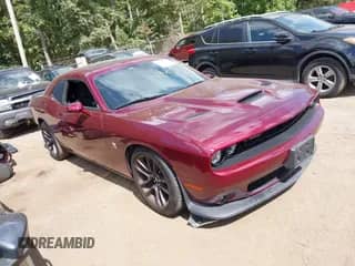 2020 Dodge Challenger R/T Scat Pack z VIN 2C3CDZFJ2LH183816, wystawiony jako IAAI lot #43128654 z przebiegiem 52 790 mil mil oraz . Historia ofert i sprzedaży dostępna na DreamBid. Obrazek 1.