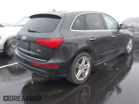 ✅ 2015 Audi Q5 Premium Plus • VIN: WA1DGAFP1FA122984 • Lot: 43733544. Listed on IAAI with 116,293 mi. Free auction sales archive from the USA and detailed vehicle history report at DreamBid. Image 4.