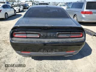 ✅ 2016 Dodge Challenger SXT Plus • VIN: 2C3CDZAG1GH315286 • Lot: 71228974. Wystawiony na Copart z przebiegiem 57 648 mil. Bezpłatny archiwum sprzedaży aukcyjnych z USA i szczegółowy raport historii pojazdu na DreamBid. Zdjęcie 6.