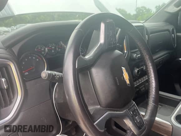 ✅ 2022 Chevrolet Silverado 2500HD LT • VIN: 1GC1YNE72NF223659 • Lot: 43036780. Wystawiony na IAAI z przebiegiem 130 386 mil. Bezpłatny archiwum sprzedaży aukcyjnych z USA i szczegółowy raport historii pojazdu na DreamBid. Zdjęcie 1.