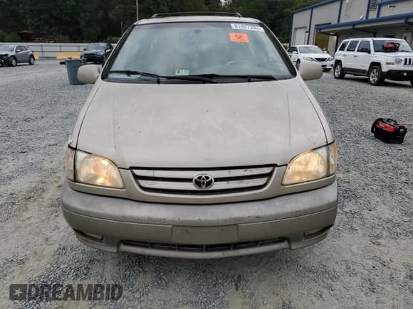 ✅ 2002 Toyota Sienna XLE • VIN: 4T3ZF13C22U414137 • Lot: 81807395. Wystawiony na Copart z przebiegiem 279 188 mil. Bezpłatny archiwum sprzedaży aukcyjnych z USA i szczegółowy raport historii pojazdu na DreamBid. Zdjęcie 5.